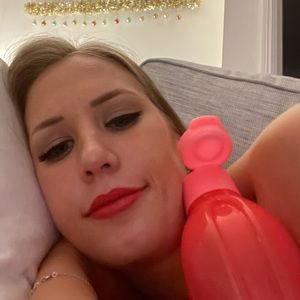 Meet your Posher, Neve